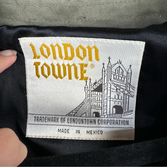 London Fog Towne Green Trench Coat Longline Detective Nancy Drew Minimalist - Picture 6 of 8